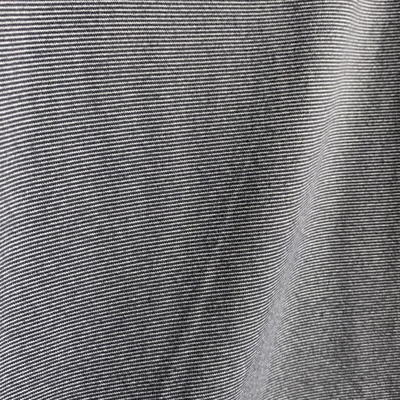 Lululemon cool racerback in grey & white microstripe - Picture 4 of 10